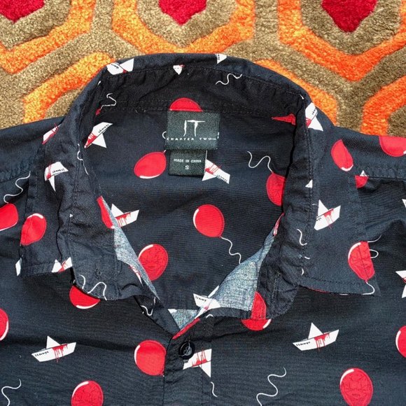 IT Chapter Two II 2 Button Up Down Shirt Men's Small Pennywise the Clown float - Picture 1 of 5